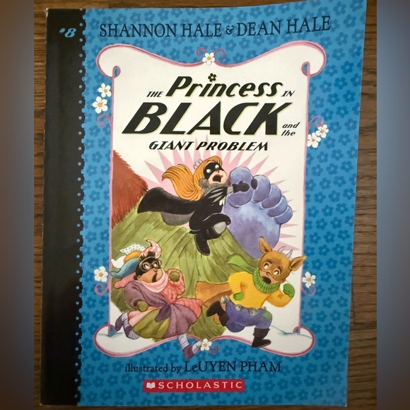 The Princess in Black and the Giant Problem by Shannon Hale & Dean Hale - Picture 2 of 3